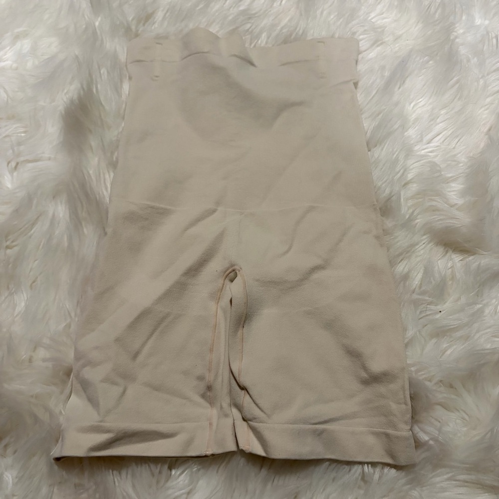Shapermint Essentials All Day Every Day High-Waisted Shaper Boyshort size M/L - Picture 3 of 4